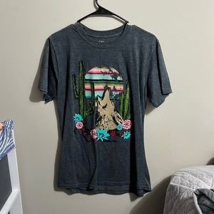 cactus w wolf howling tee